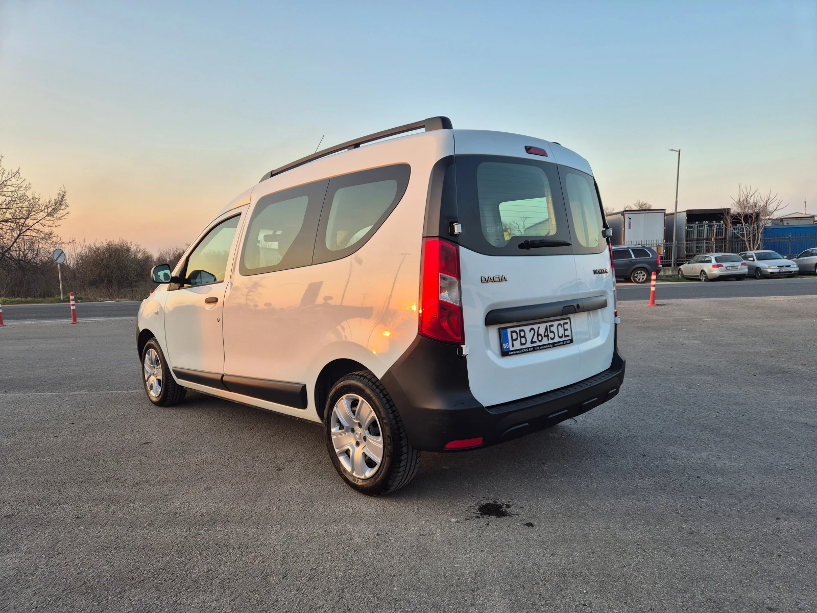 Dacia Dokker N-1= 1.5 DCI, снимка 3 - Автомобили и джипове - 53877269