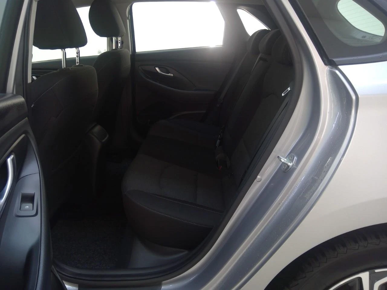 Hyundai I30 1.0 T-GDI Comfort, снимка 11 - Автомобили и джипове - 54136750