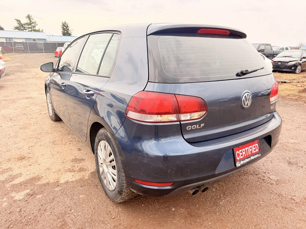 VW Golf 2.5l * Keyless * 5цил.* АвтоКредит* (ЦЕНА ДО БГ), снимка 5 - Автомобили и джипове - 54152503