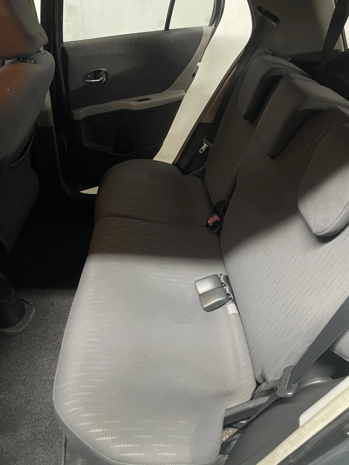 Toyota Yaris, снимка 13 - Автомобили и джипове - 54179048