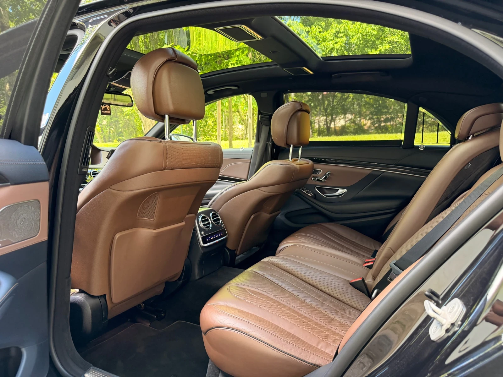 Mercedes-Benz S 63 AMG, снимка 11 - Автомобили и джипове - 54724595