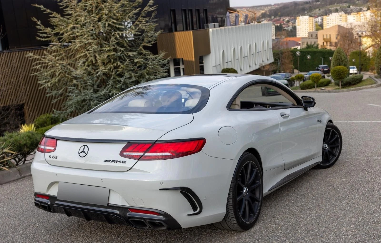 Mercedes-Benz S 63 AMG Coupe V8 Bi-Turbo, снимка 5 - Автомобили и джипове - 54752931