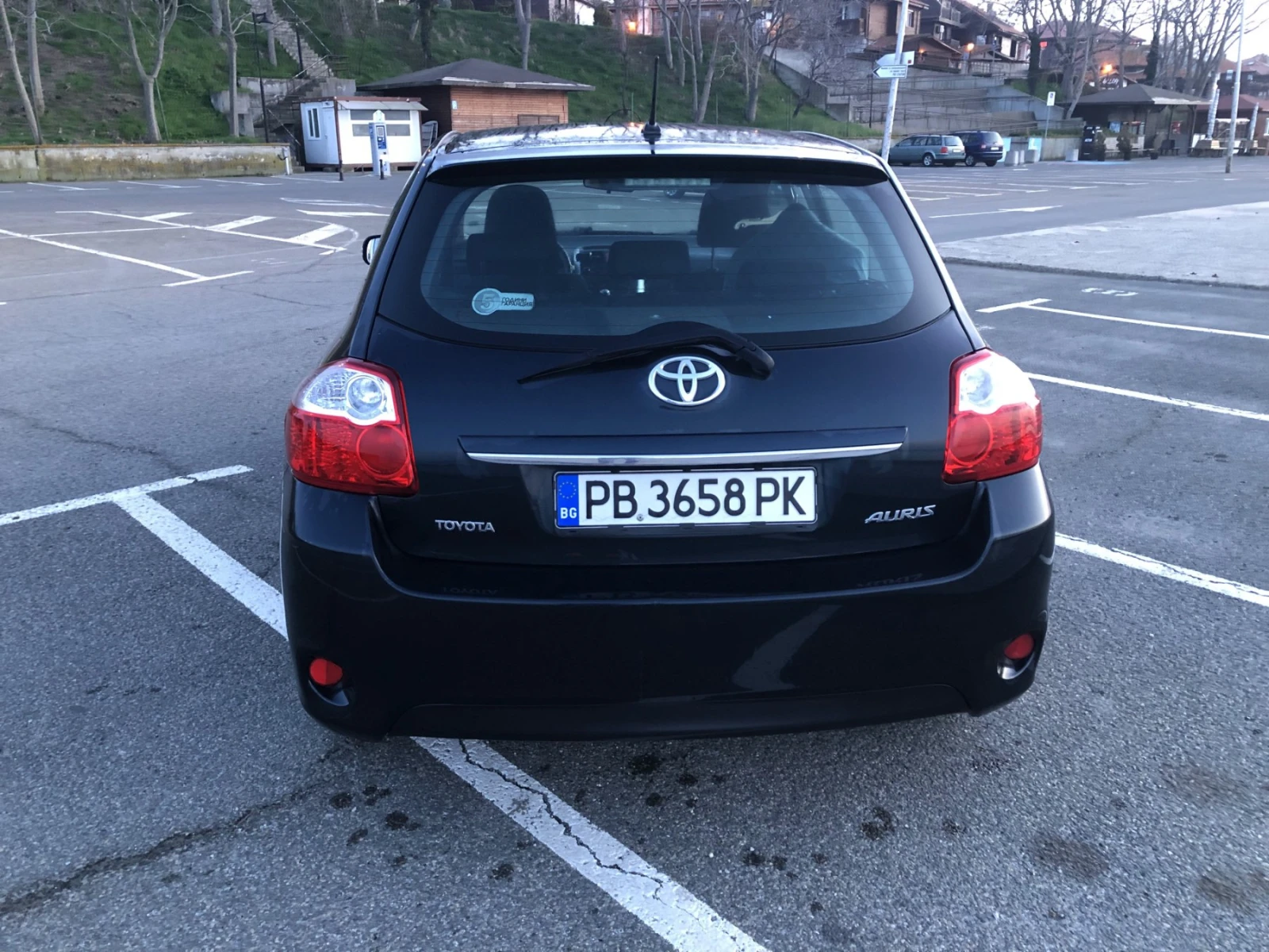 Toyota Auris 1.4D, снимка 4 - Автомобили и джипове - 54886694