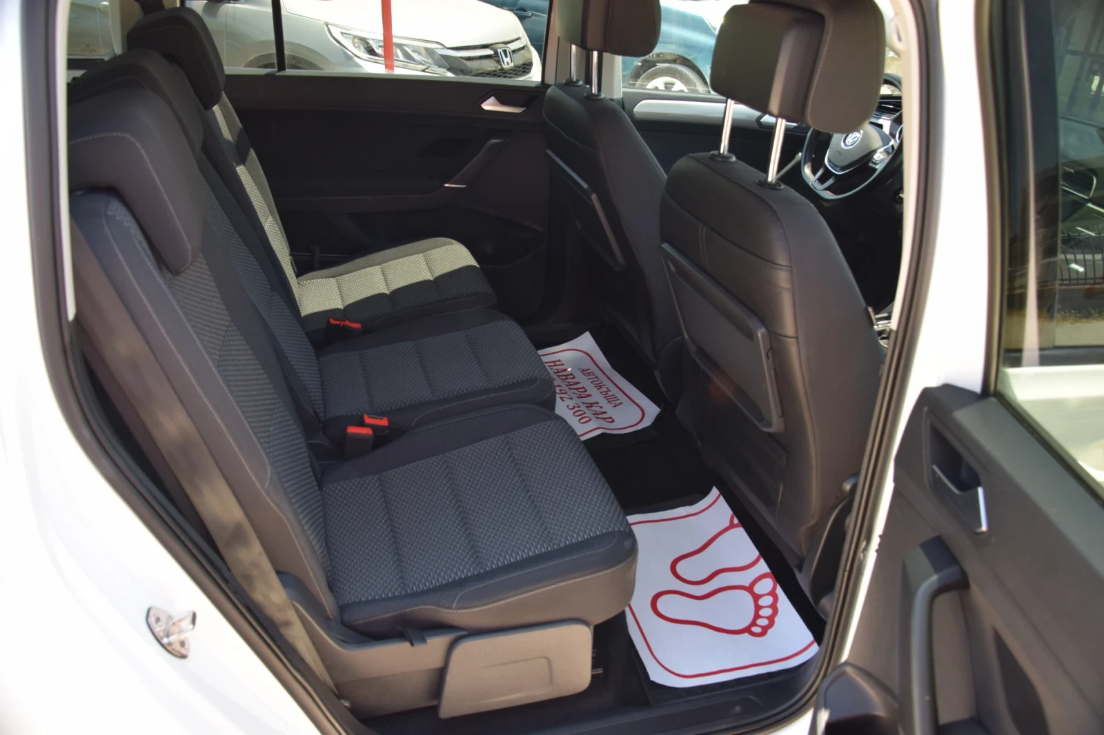 VW Touran 2.0 TDI 150 HP Automatic , снимка 13 - Автомобили и джипове - 55100028