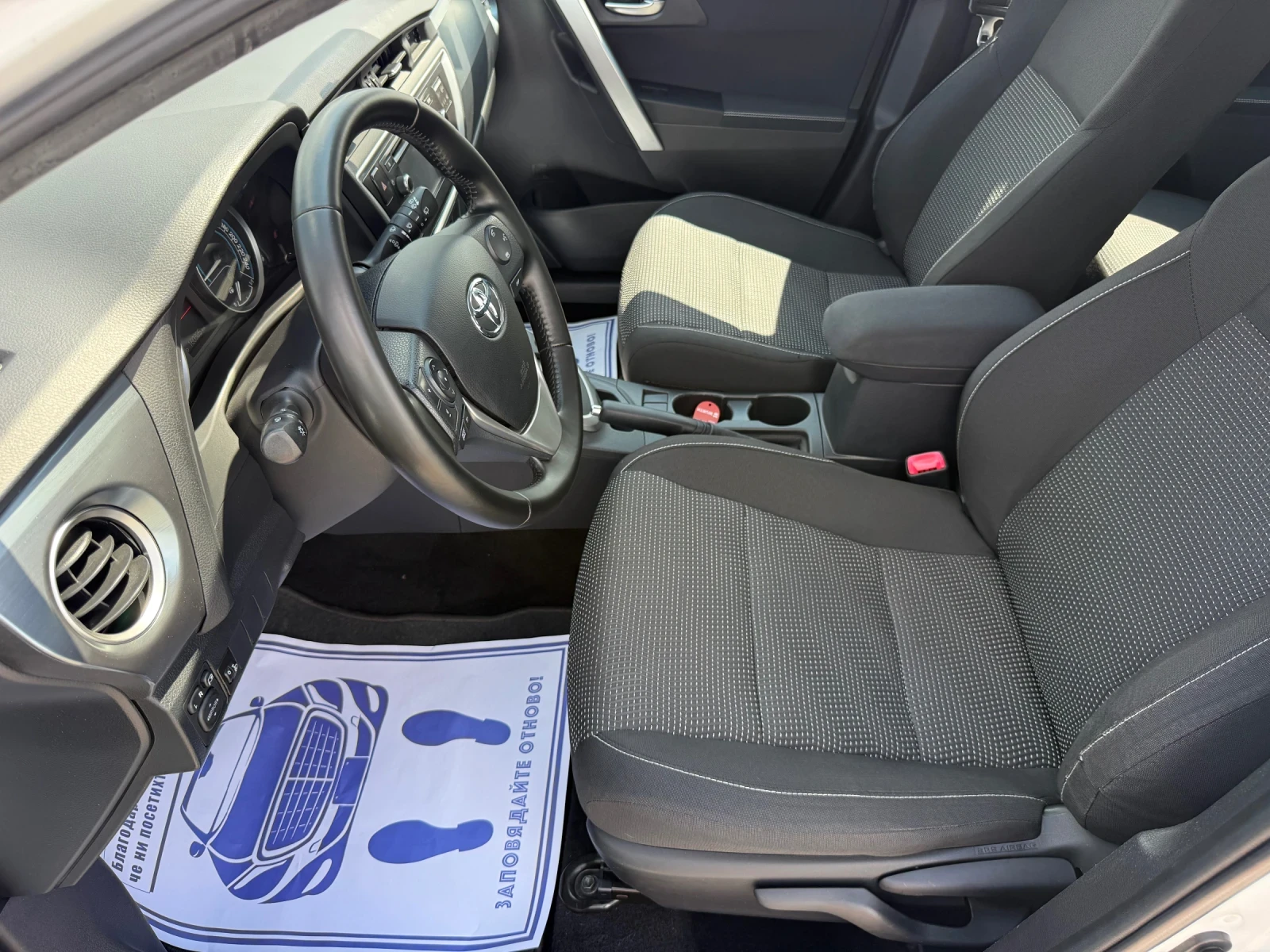 Toyota Auris (KATO НОВА)^(ХИБРИД), снимка 11 - Автомобили и джипове - 55313996