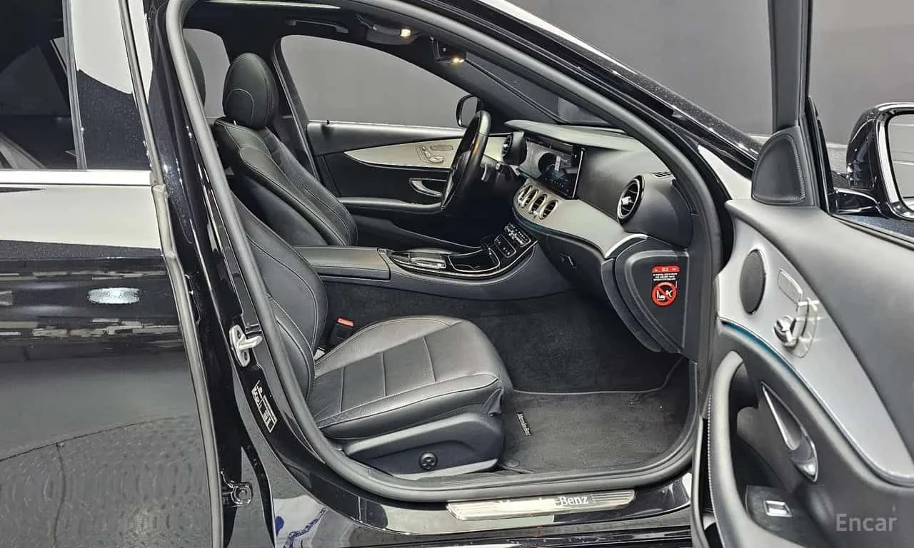 Mercedes-Benz E 250 * E250 Avantgarde * БЕЗ ПЪРВОНАЧАЛНА ВНОСКА, снимка 11 - Автомобили и джипове - 55571418