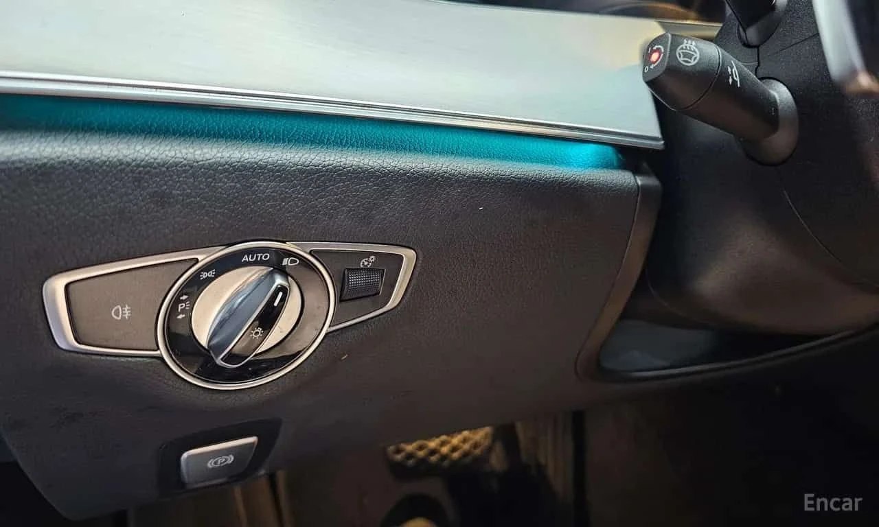 Mercedes-Benz E 250 * E250 Avantgarde * БЕЗ ПЪРВОНАЧАЛНА ВНОСКА, снимка 17 - Автомобили и джипове - 55571418