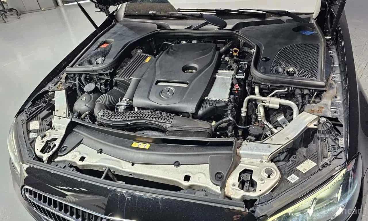 Mercedes-Benz E 250 * E250 Avantgarde * БЕЗ ПЪРВОНАЧАЛНА ВНОСКА, снимка 6 - Автомобили и джипове - 55571418