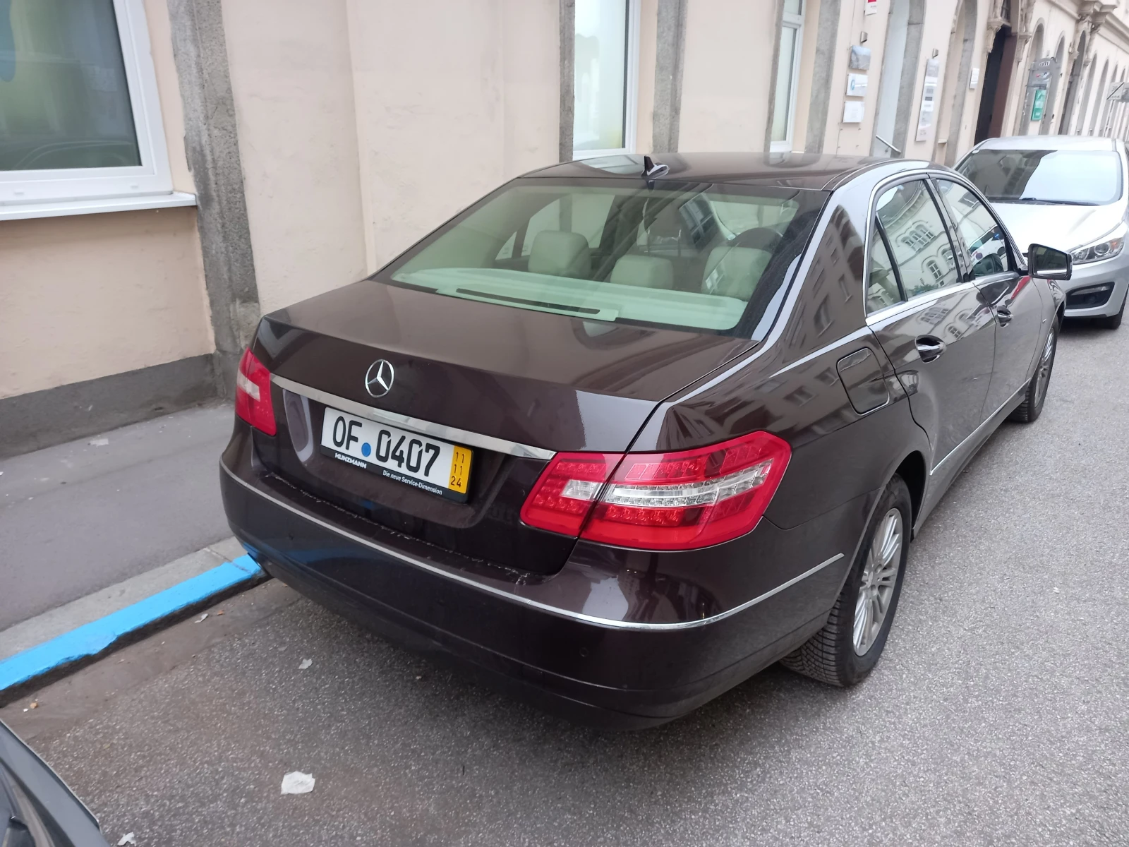 Mercedes-Benz E 250 Елеганс, снимка 3 - Автомобили и джипове - 55712325