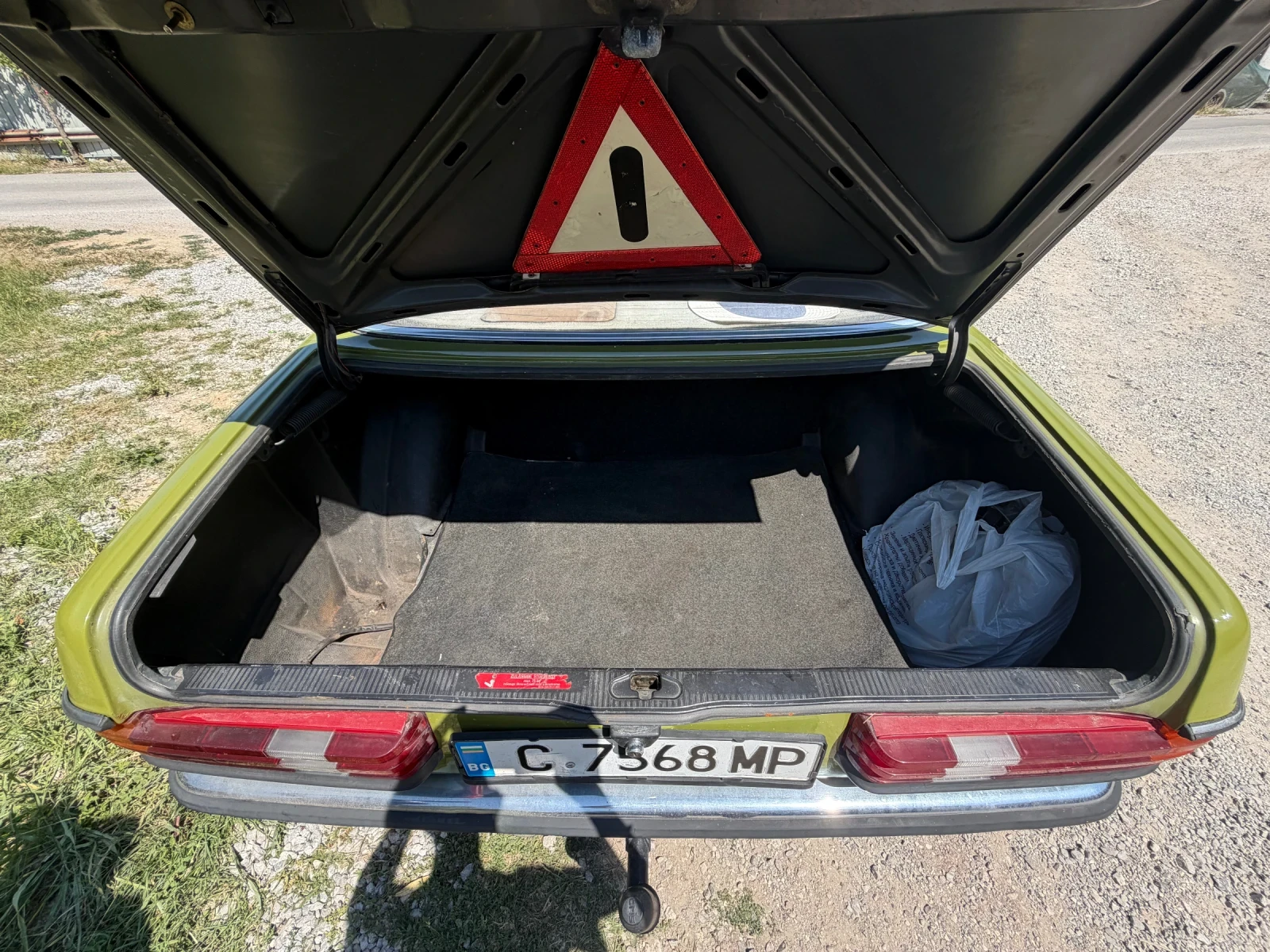 Mercedes-Benz 123, снимка 14 - Автомобили и джипове - 55638885