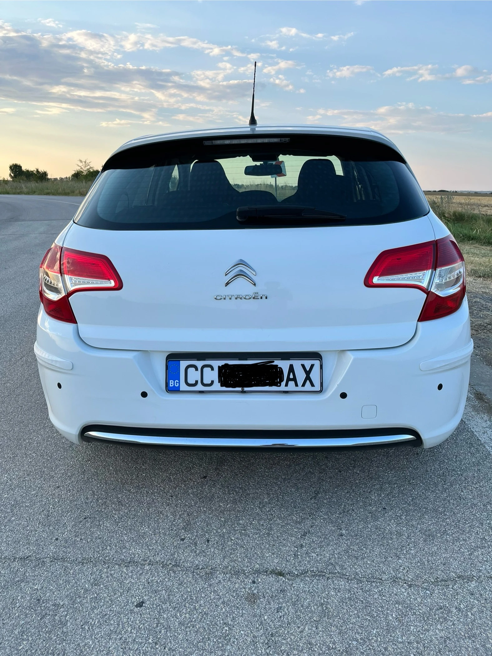 Citroen C4, снимка 2 - Автомобили и джипове - 55892136