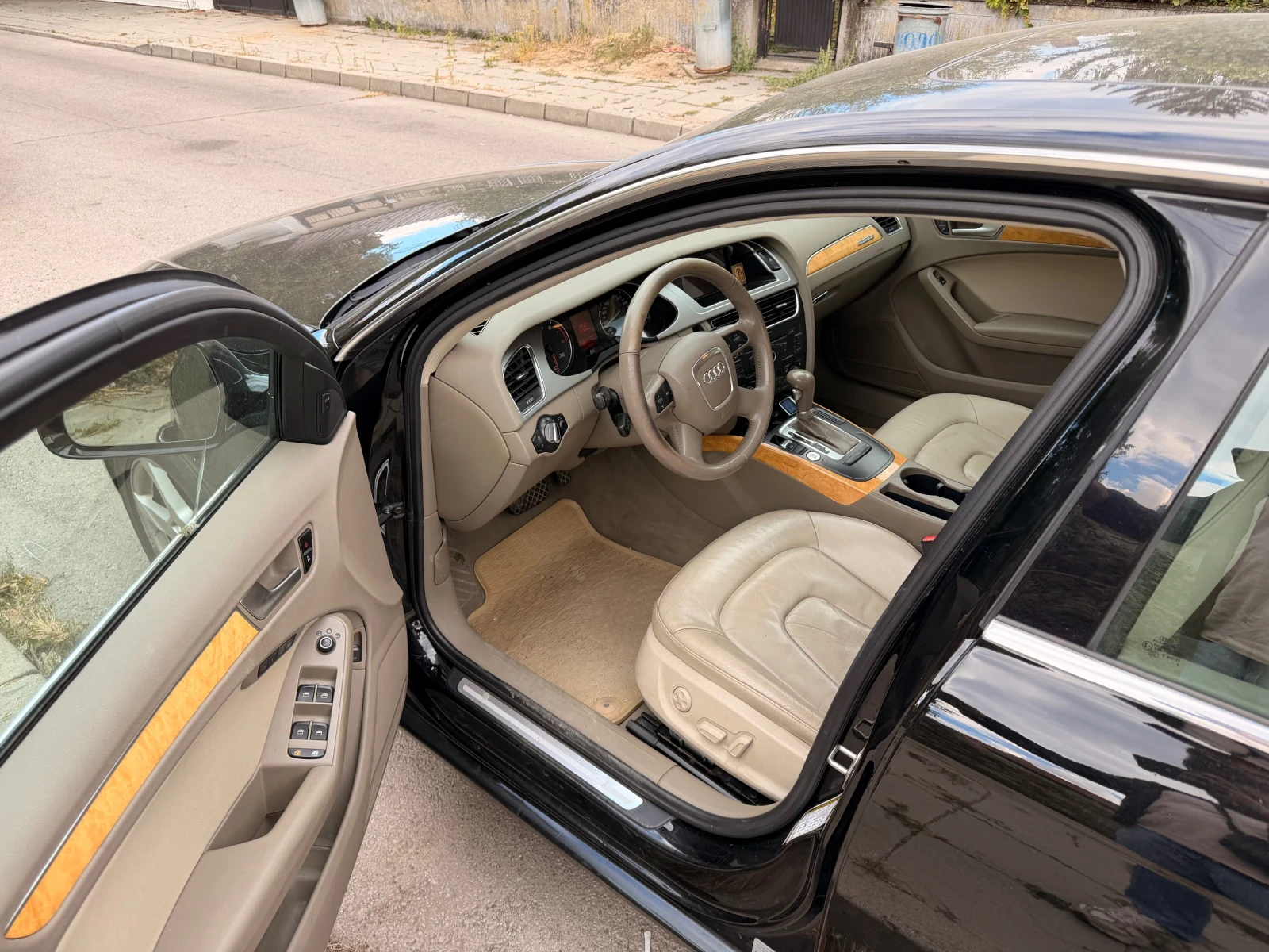Audi A4 Euro 5 2.0TFSI Quattro, снимка 6 - Автомобили и джипове - 56218979