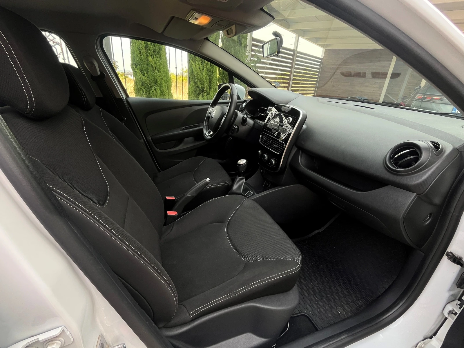 Renault Clio Facelift, снимка 6 - Автомобили и джипове - 56456896