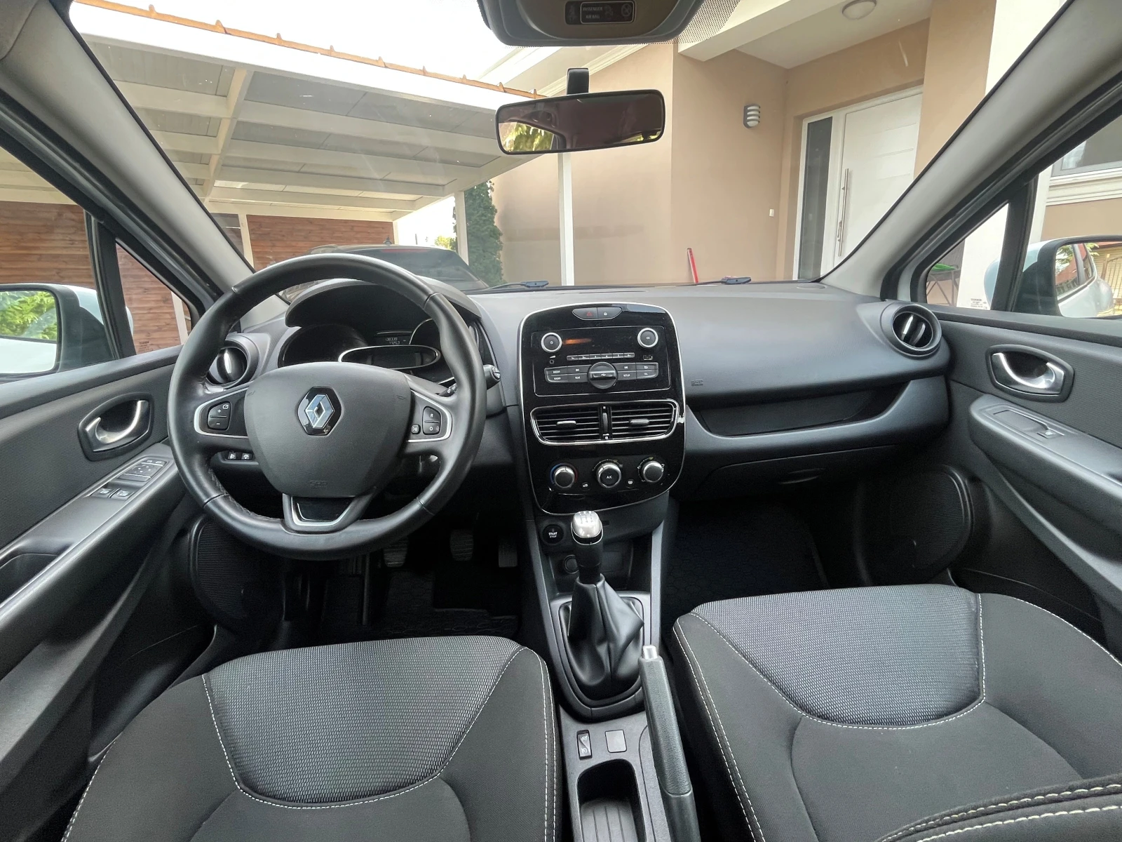 Renault Clio Facelift, снимка 5 - Автомобили и джипове - 56456896