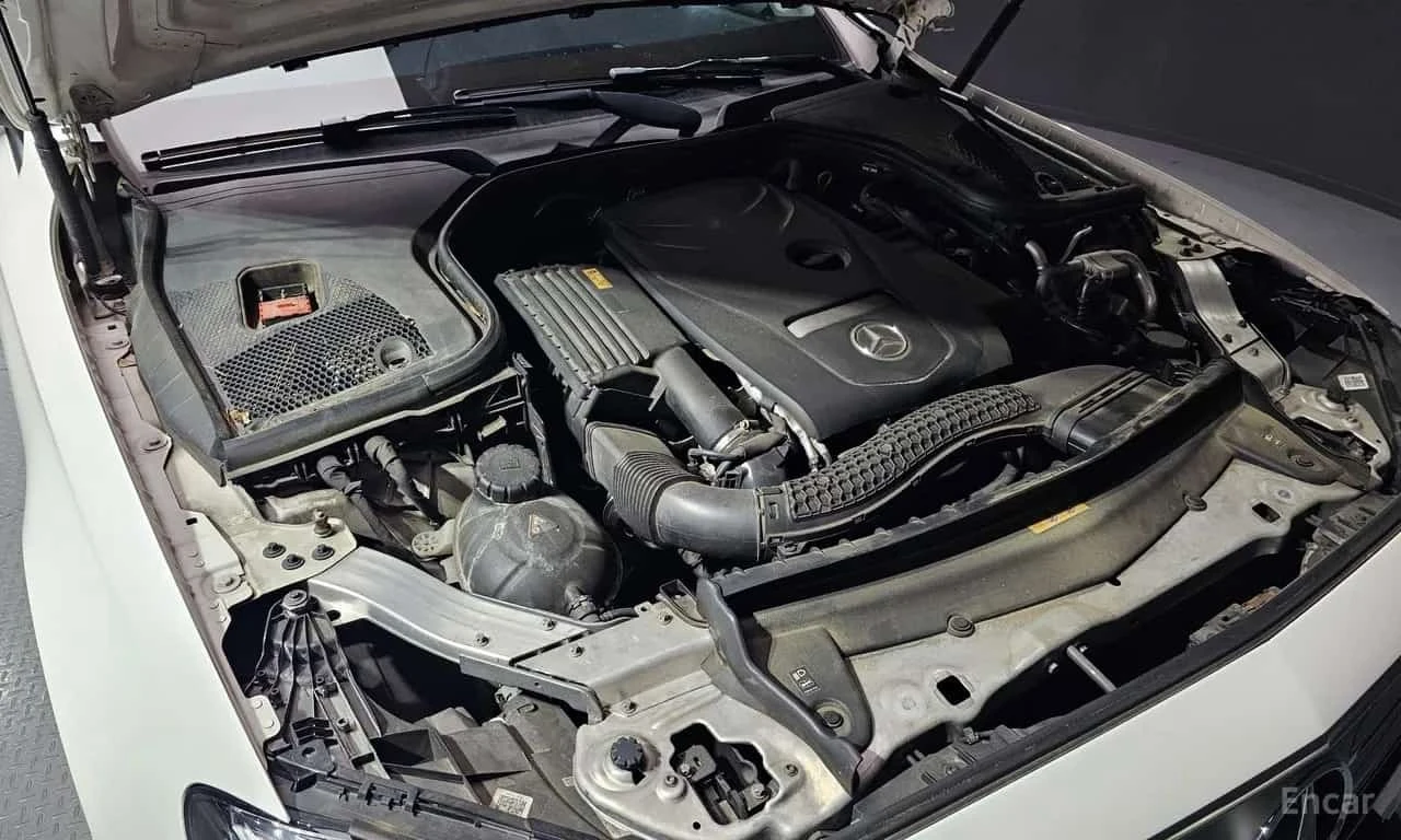 Mercedes-Benz E 300 * E300 Avantgarde * , снимка 6 - Автомобили и джипове - 56531934