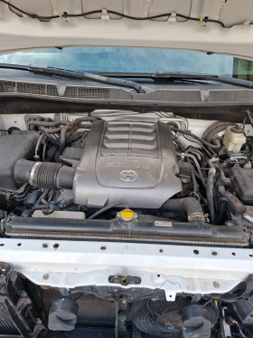 Toyota Sequoia 5, 7L  i Force  V8, снимка 7