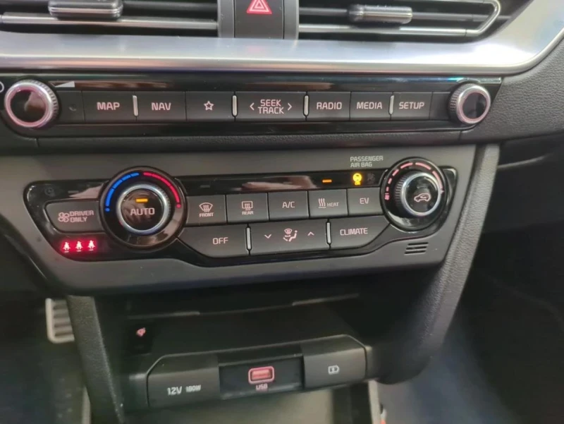 Kia Niro EV 64kWh ExecutiveLine full electric 204PS, снимка 11 - Автомобили и джипове - 53292116