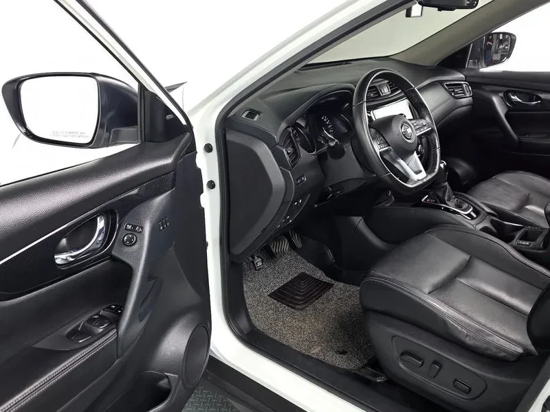 Nissan X-trail 2.5 4WD, снимка 10 - Автомобили и джипове - 55740247
