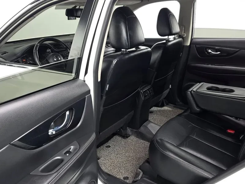 Nissan X-trail 2.5 4WD, снимка 12 - Автомобили и джипове - 55740247
