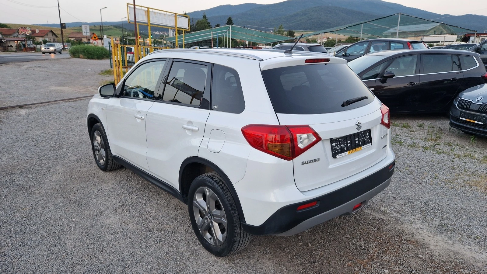 Suzuki Vitara 1.6 DDIS 4x4 - изображение 4