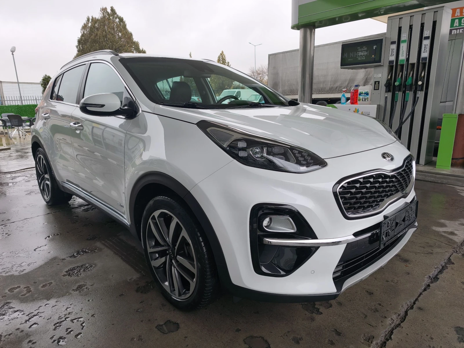 Kia Sportage 1.6i 4X4 LED FULL SERVICE IN KIA  - изображение 3