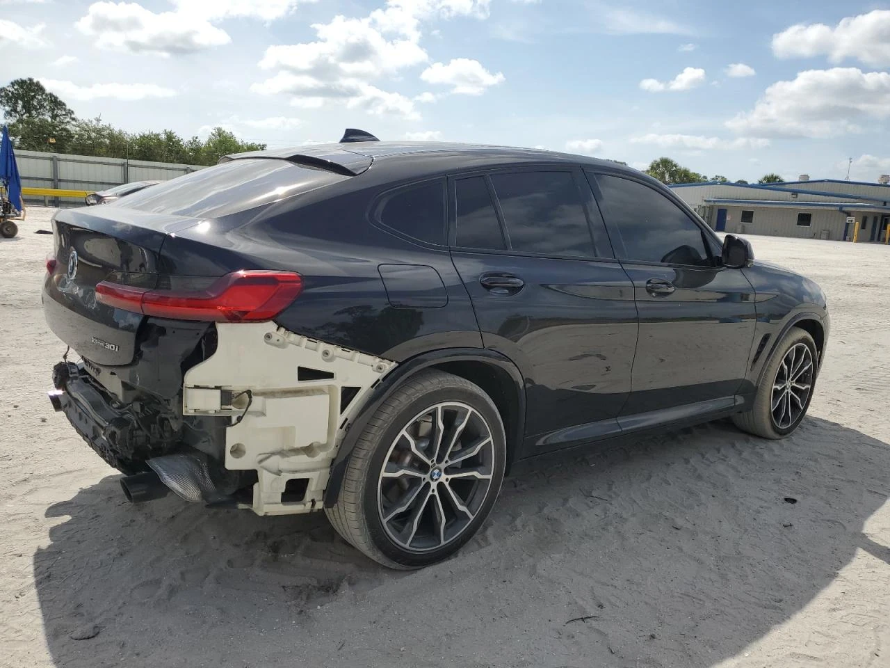BMW X4 XDRIVE30I/М ПАКЕТ/AMBILIGHT/HEAD-UP/HARMANKARDON - изображение 4