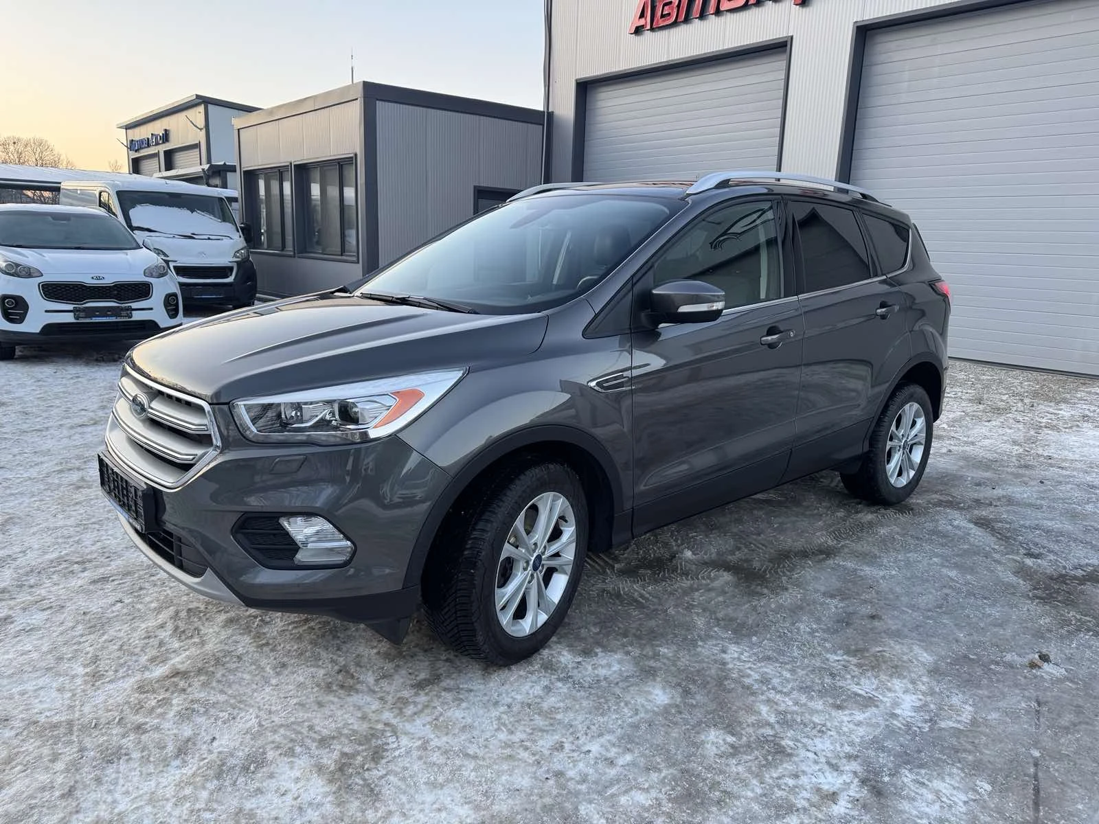 Ford Kuga 1.5TDCI* TITANIUM* LED* NAVI* EVRO6 - изображение 3
