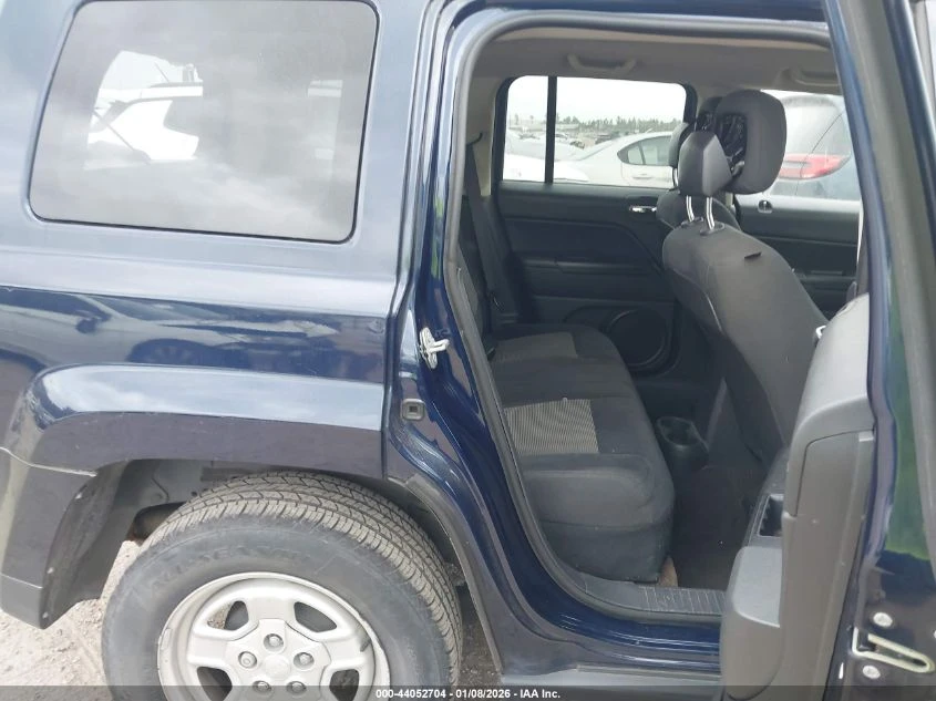 Jeep Patriot 2.4L I-4 DOHC, VVT, 172HP Front Wheel Drive - изображение 9