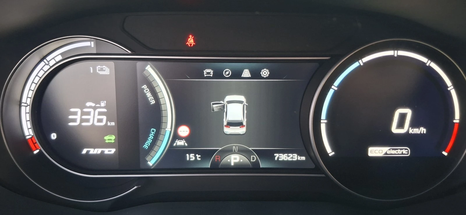 Kia Niro EV 64kWh ExecutiveLine full electric 204PS, снимка 13 - Автомобили и джипове - 53292116