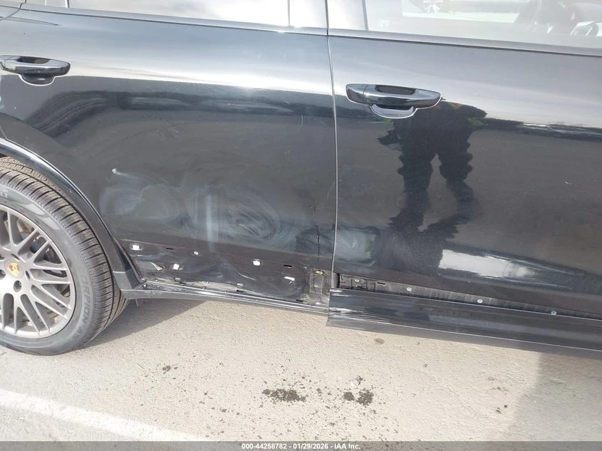 Porsche Cayenne 3.6l Platinum Edition, снимка 6 - Автомобили и джипове - 53809428