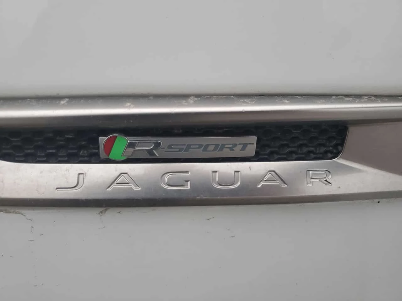 Jaguar F-PACE * AWD 35t R Sport * 360 * ПОДГРЕВ * ПАМЕТ * NAVI, снимка 10 - Автомобили и джипове - 54150571