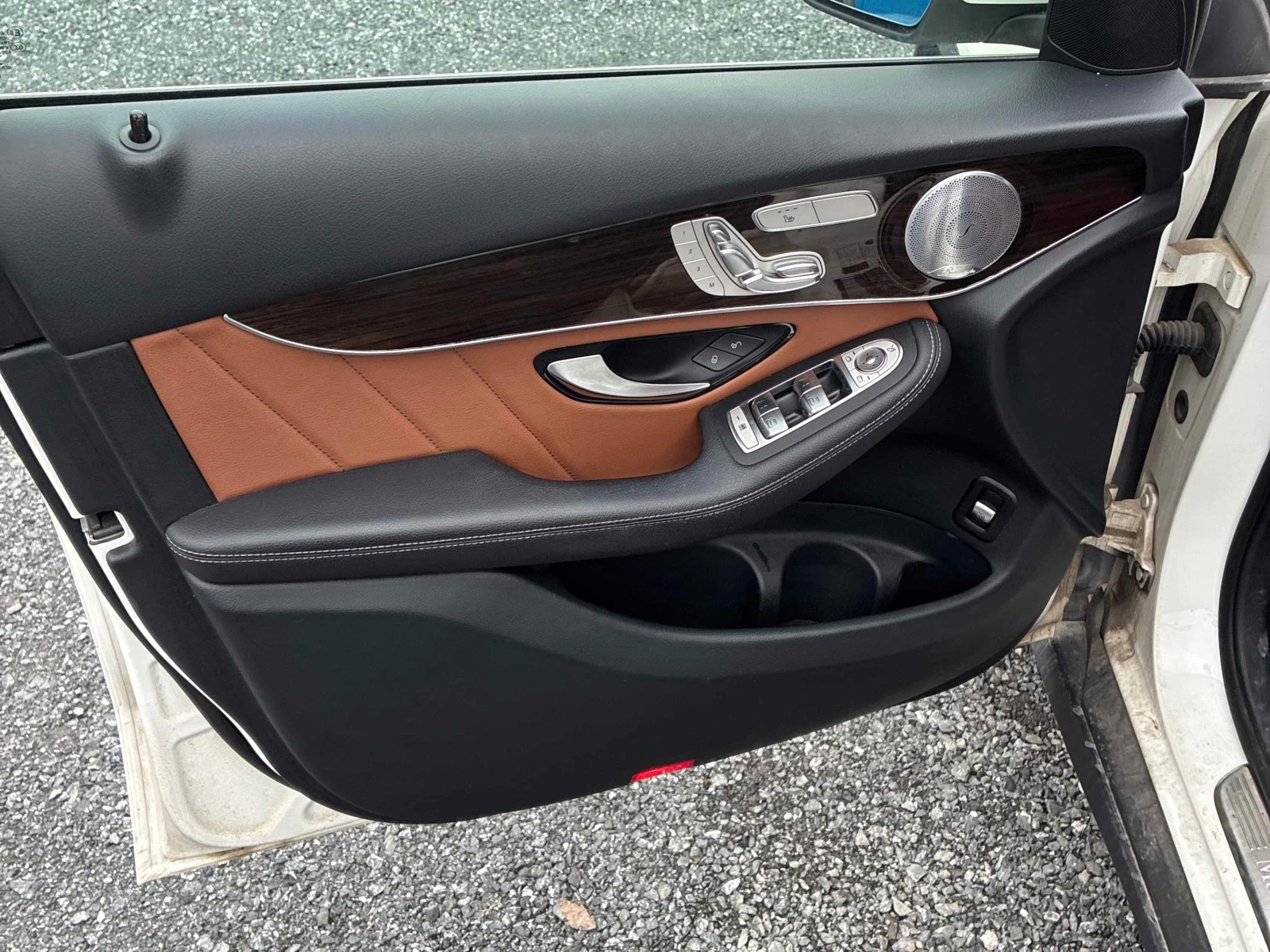 Mercedes-Benz GLC 300 AMG| BURMESTER| 360* ������| ��������| CARFAX|  | Mobile.bg � ����������� 9