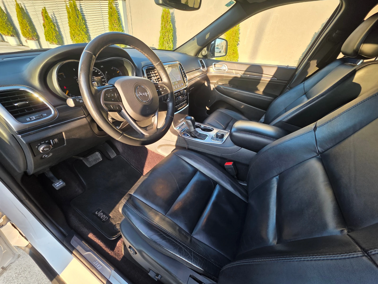 Jeep Grand cherokee 3.0-V6-MultiJet-4x4, automatic-Limited, снимка 12 - Автомобили и джипове - 54286838