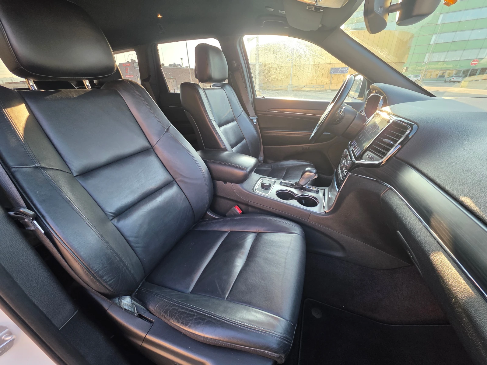 Jeep Grand cherokee 3.0-V6-MultiJet-4x4, automatic-Limited, снимка 17 - Автомобили и джипове - 54286838