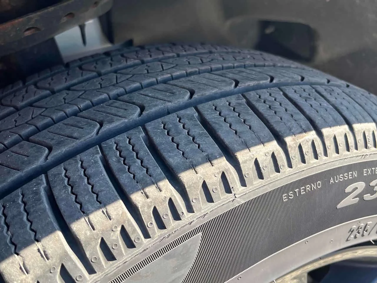 Land Rover Discovery Sport * HSE * ПРЕДСТАВИТЕЛСТВО * ПОДГРЕВИ * NAVI, снимка 7 - Автомобили и джипове - 54643539