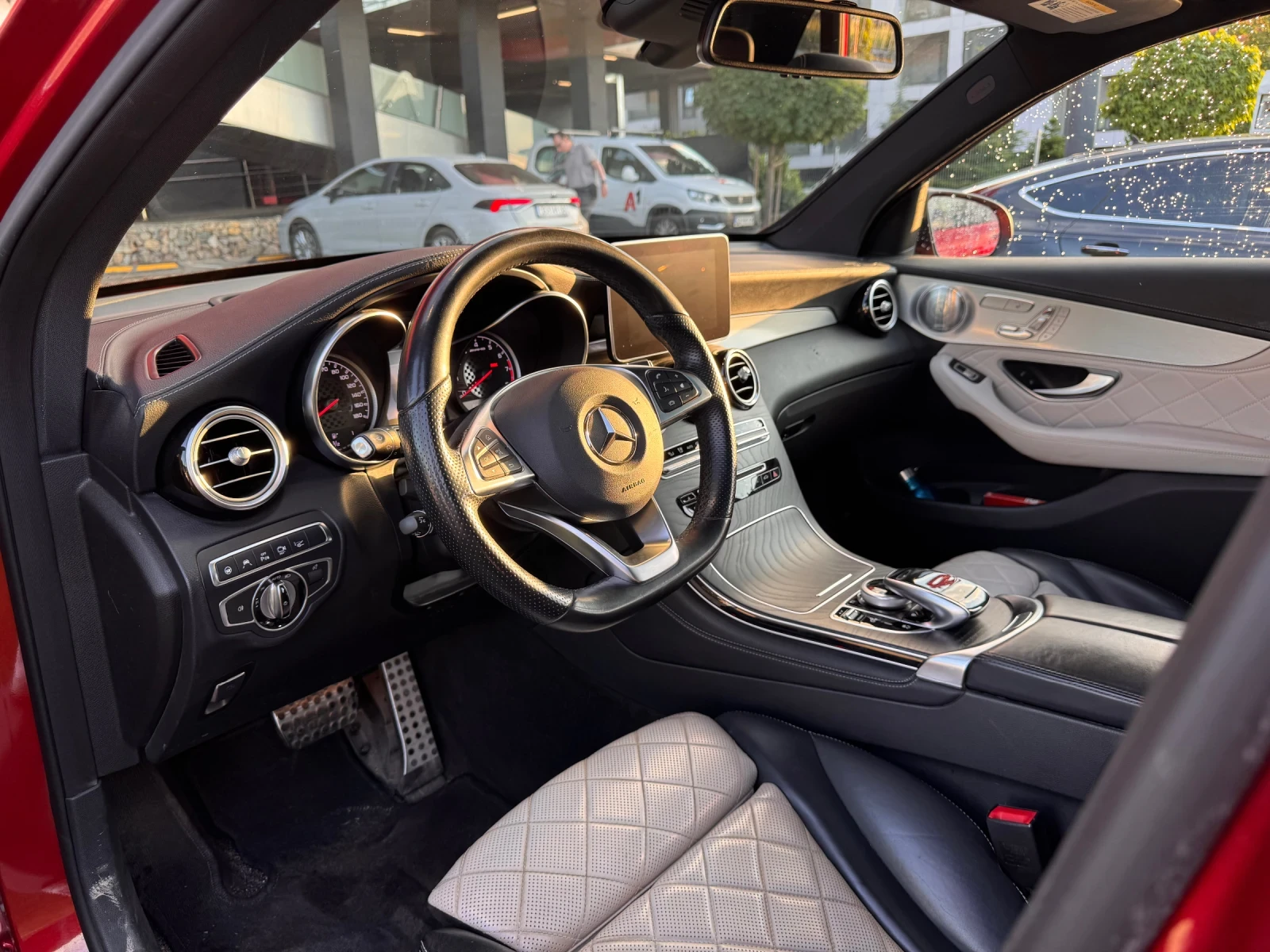 Mercedes-Benz GLC 43 AMG, снимка 7 - Автомобили и джипове - 54963338