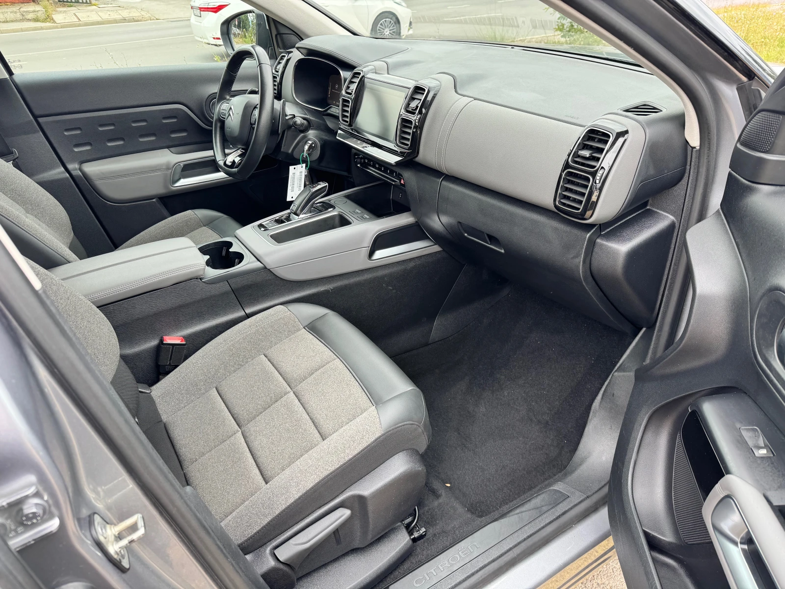 Citroen C5 Aircross 1.5HDI-EAT8-с вкл.ддс-11.2020-FULL , снимка 11 - Автомобили и джипове - 55394819