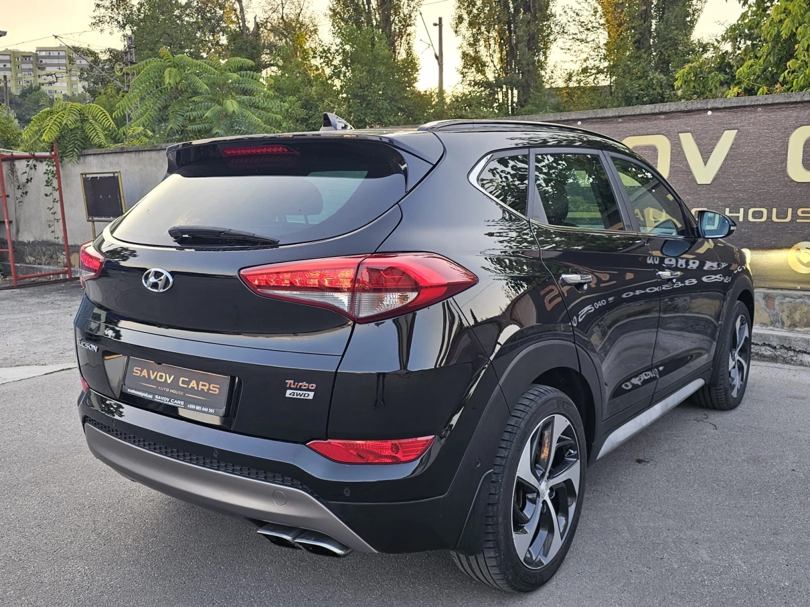 Hyundai Tucson 1.6 T-GDI 4WD/подгрев/обувахне/з.камера/Швейцария!, снимка 4 - Автомобили и джипове - 55846877