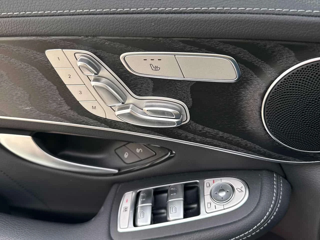 Mercedes-Benz GLC * 300 4MATIC Coupe * CARFAX *  | Mobile.bg � ����������� 10