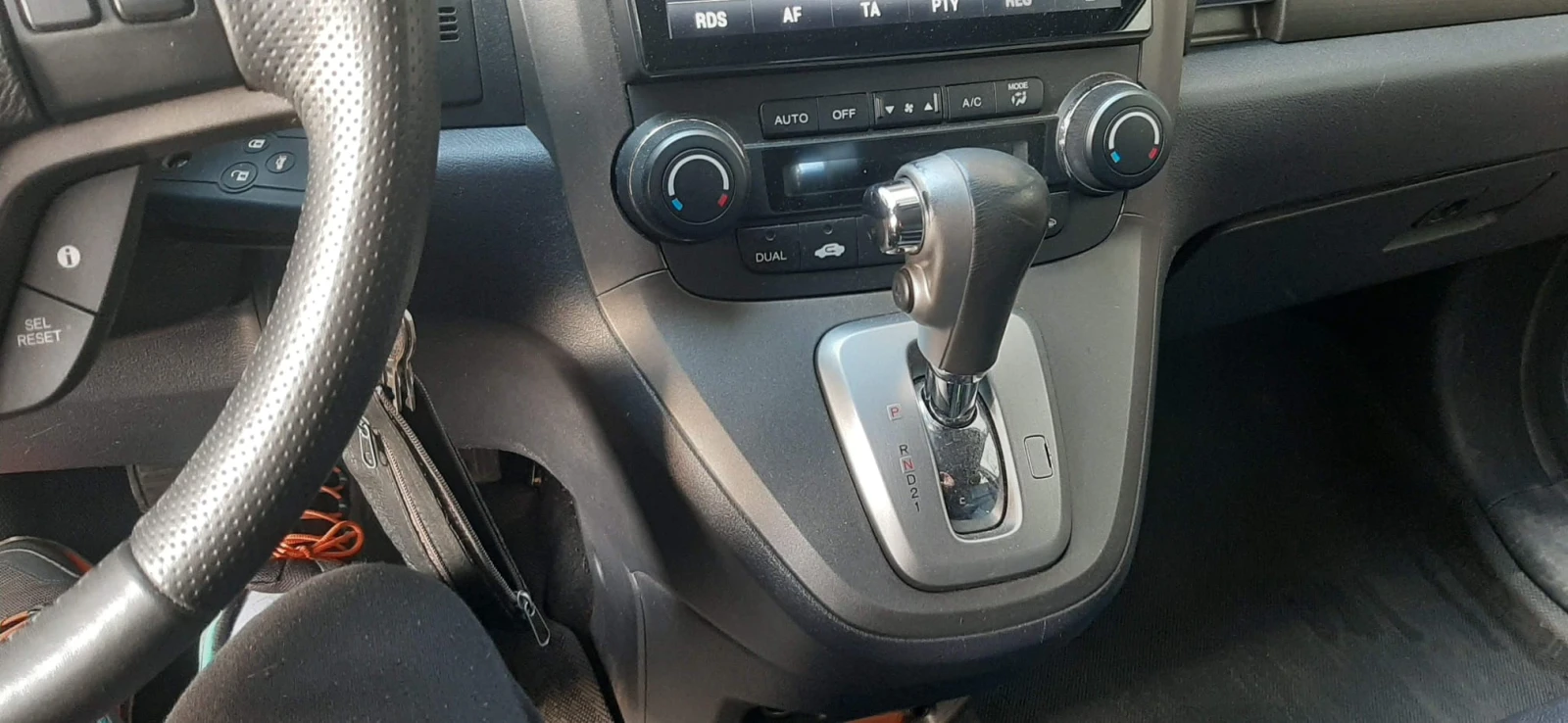 Honda Cr-v, снимка 6 - Автомобили и джипове - 56472065
