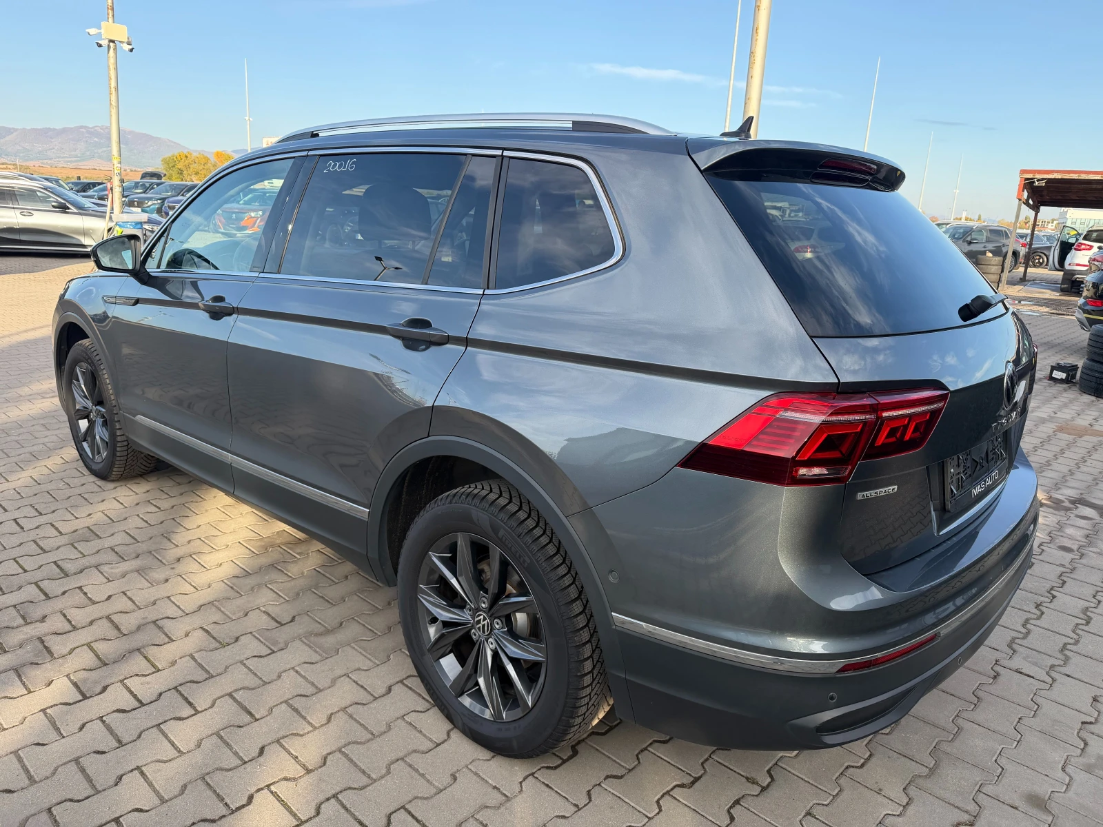 VW Tiguan Allspace 2.0TDI 4MOTION AVTOMAT/NAVI/KAMERA/KOJA 6+ 1 FULL  | Mobile.bg � ����������� 8