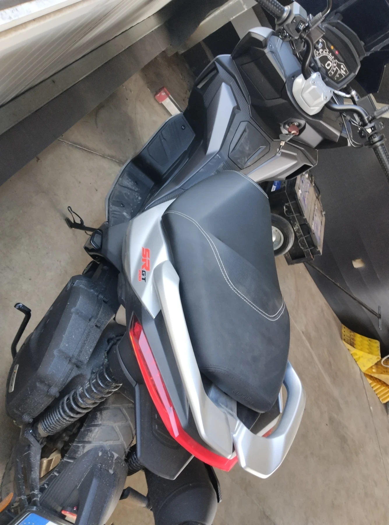 Aprilia Sr 200gt, снимка 5 - Мотоциклети и мототехника - 53886294