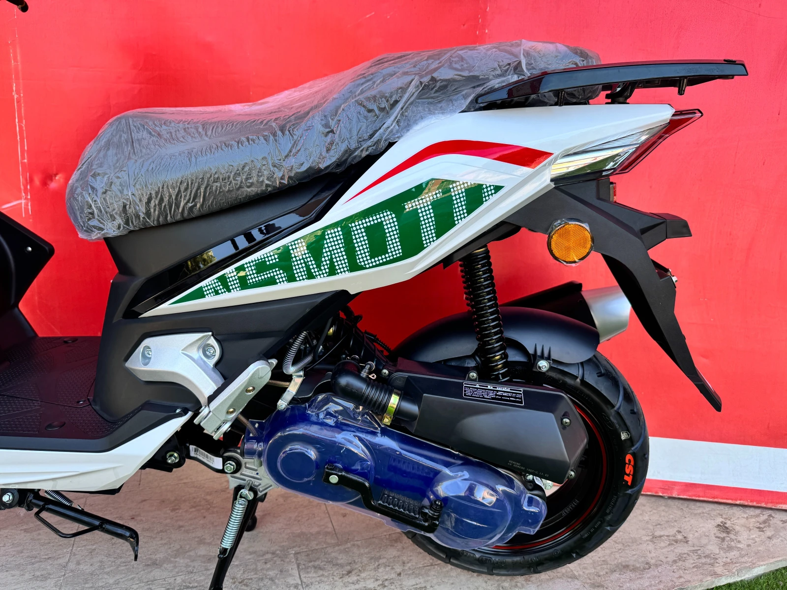 Honda Ns MOTO XRS 50 4T, снимка 12 - Мотоциклети и мототехника - 55241506