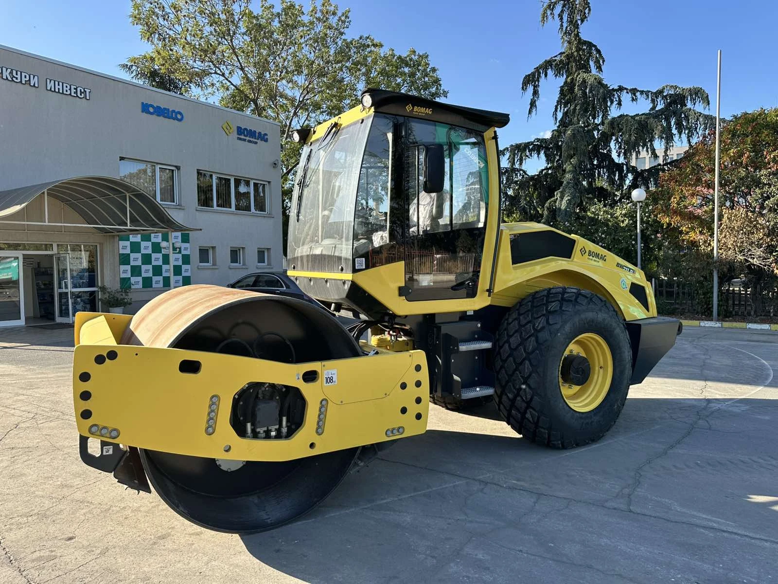 Валяк BOMAG BW211D-5, снимка 1