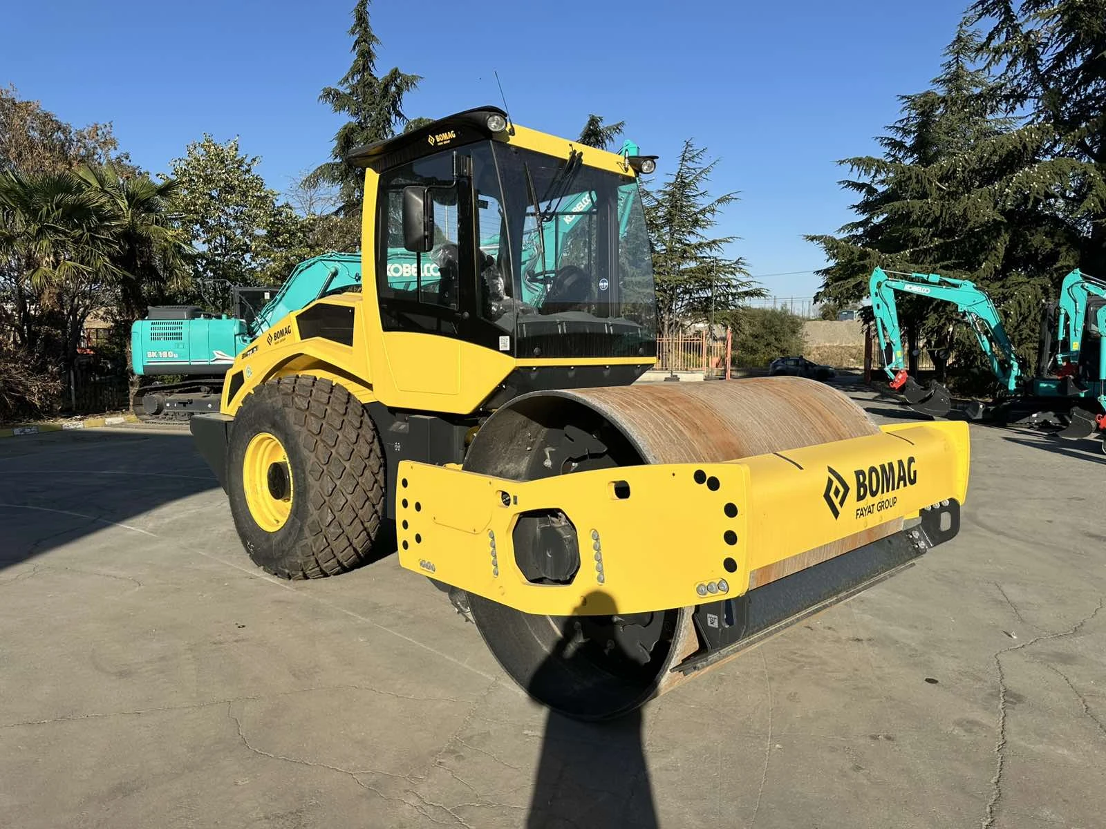 Валяк BOMAG BW211D-5 - изображение 2