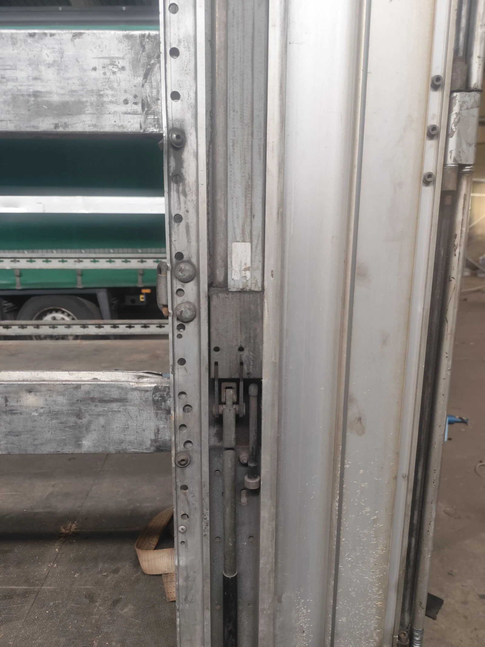 Полуремарке Wielton Vario, снимка 11 - Ремаркета - 55322501