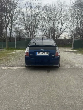 Toyota Prius 1, 5 hybrid - automatic, снимка 4