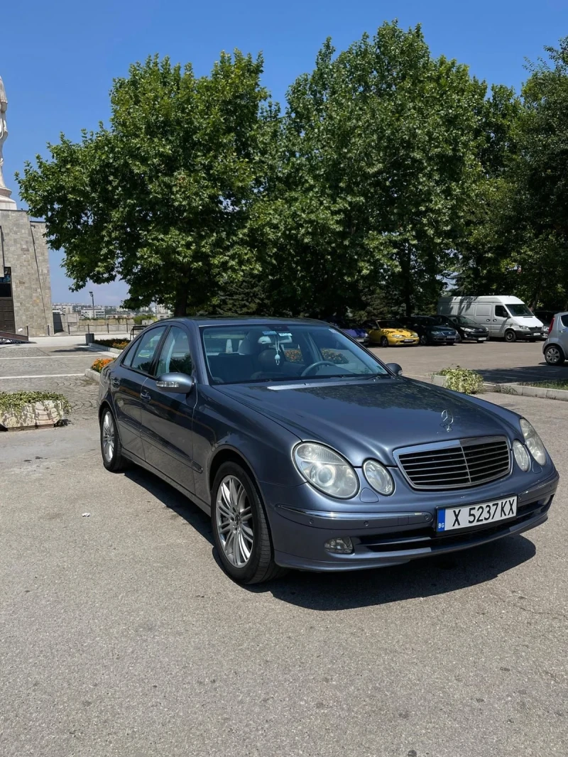 Mercedes-Benz E 270, снимка 3 - Автомобили и джипове - 47868560