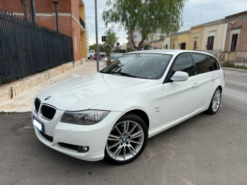 BMW 318 Touring, снимка 1 - Автомобили и джипове - 48259335