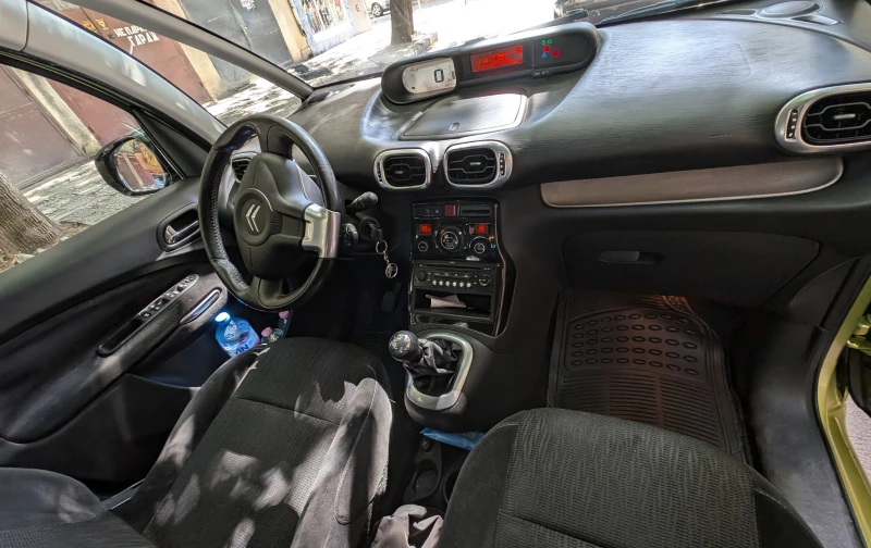 Citroen C3 Picasso, снимка 6 - Автомобили и джипове - 48644639